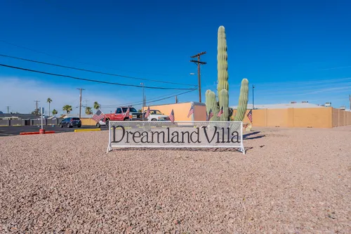 Dreamland Villa in Mesa, Arizona